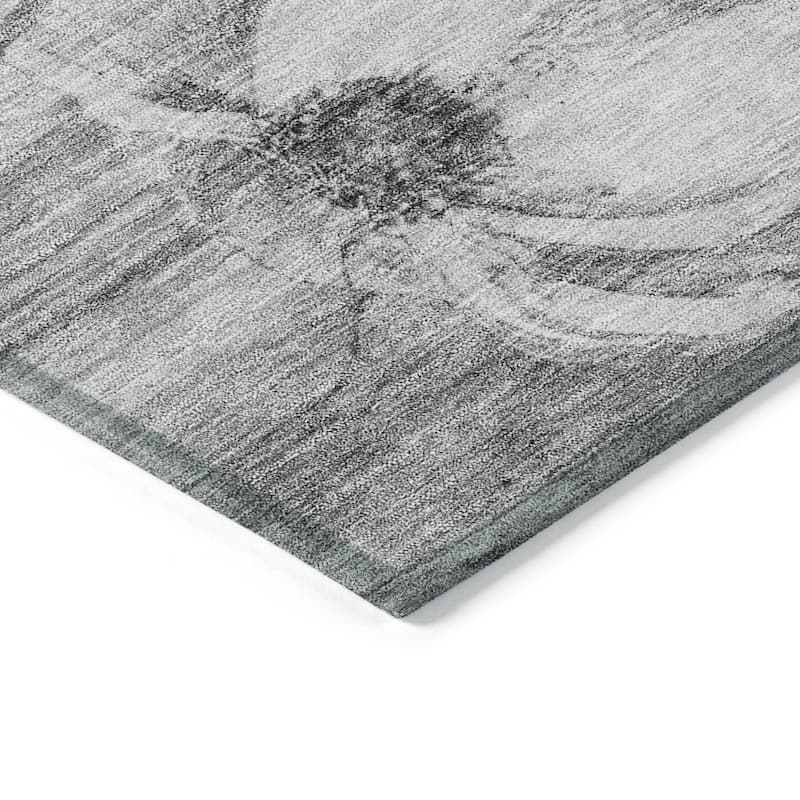 HomeRoots Floral Transitional Rectangle Outdoor Rug