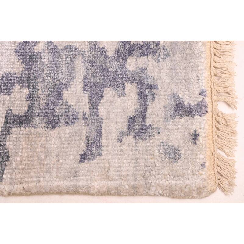 ECARPETGALLERY Hand-knotted Legacy Light Grey Silk Rug - 5'4 x 7'8