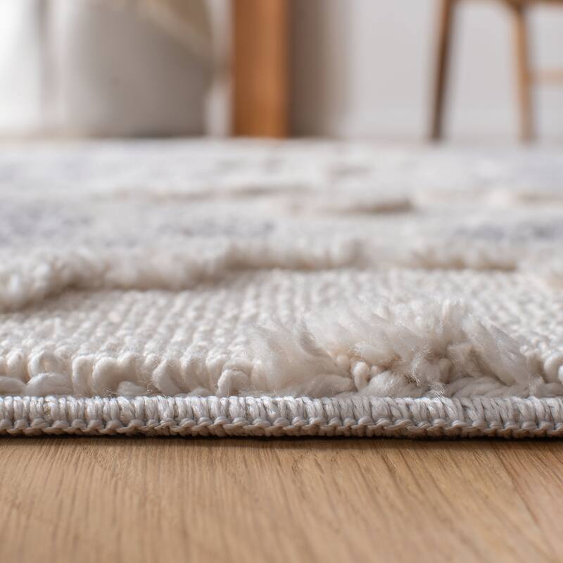 SAFAVIEH Marrakech Bohemian & Eclectic Dorlinde Oriental Ivory/Multi Polyester Rug