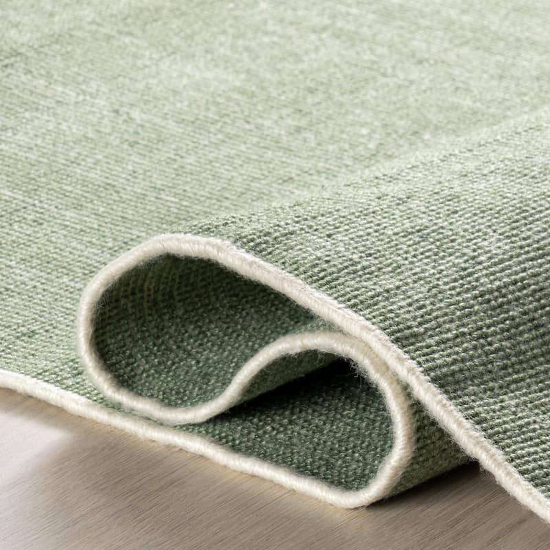 Nuloom Salima Solid Indoor/Outdoor Area Rug