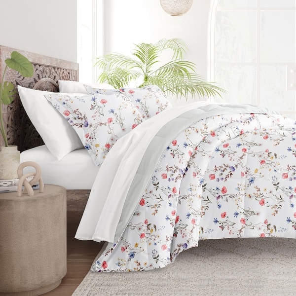 Becky Cameron Meadow Floral Pattern Reversible Comforter Set - Full - Queen