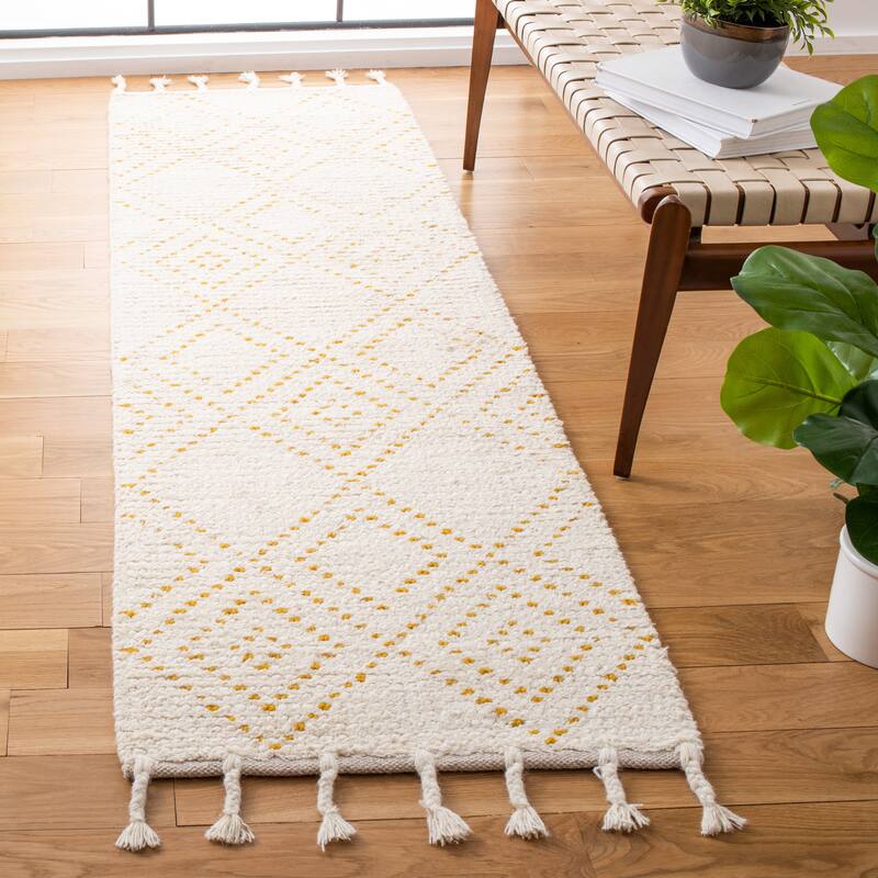 SAFAVIEH Handmade Casablanca Violante Moroccan Wool Tassel Rug - 2'3" x 8' Runner - Ivory/Gold