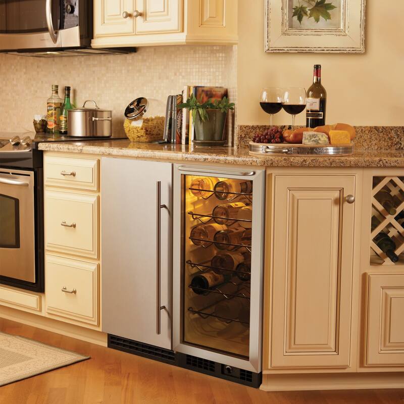 Scotsman Residential SCCG50MB 15" Wide 26 Lbs. Capacity Under Counter