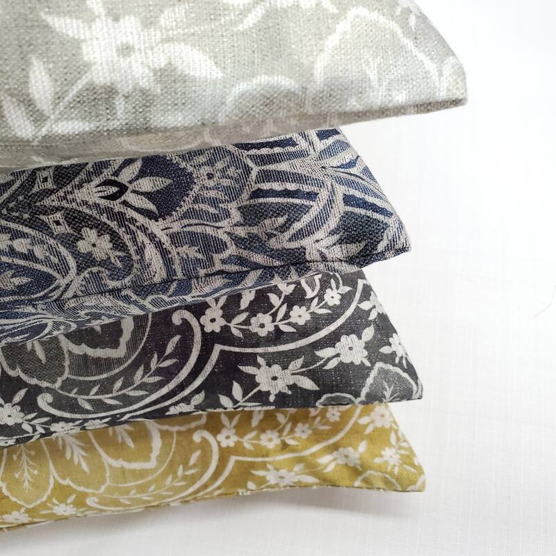 Leone Damask Cotton 21x21 Throw Pillow