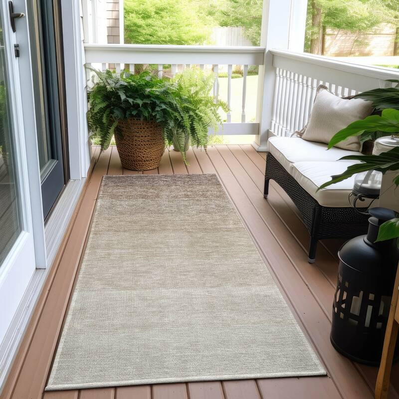Machine Washable Indoor/ Outdoor Chantille Ombre Solid Rug - Beige - 2'3" x 7'6"