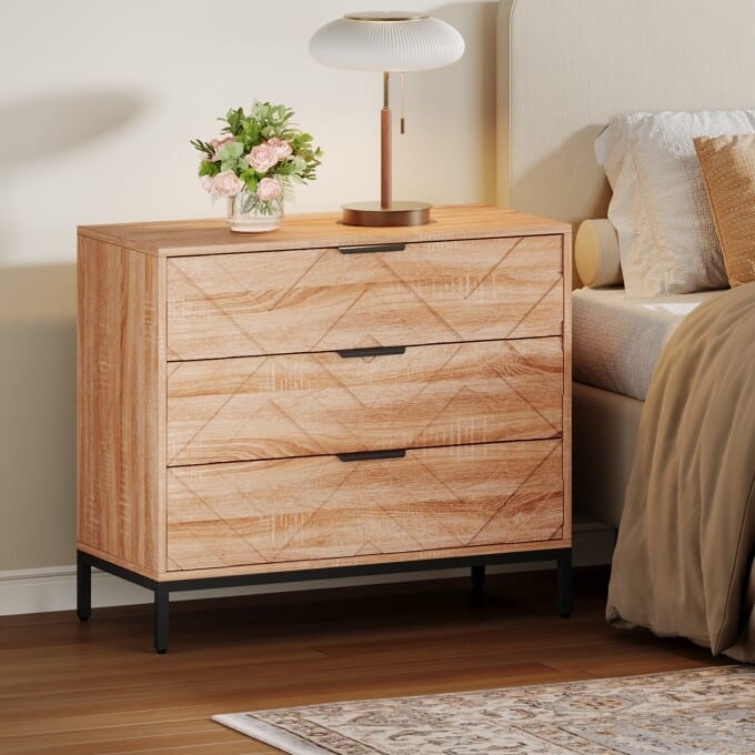 Wooden Nightstand with 3 Drawers, Modern Bedside Table for Bedroom