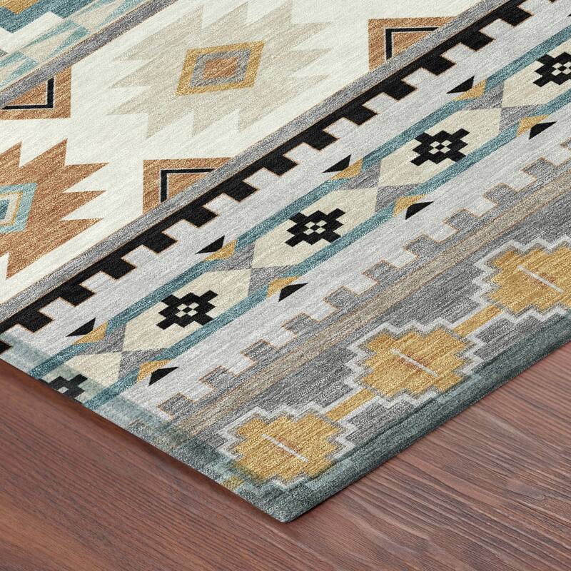 Machine Washable Indoor/ Outdoor Modern Ottawa Chantille Rug