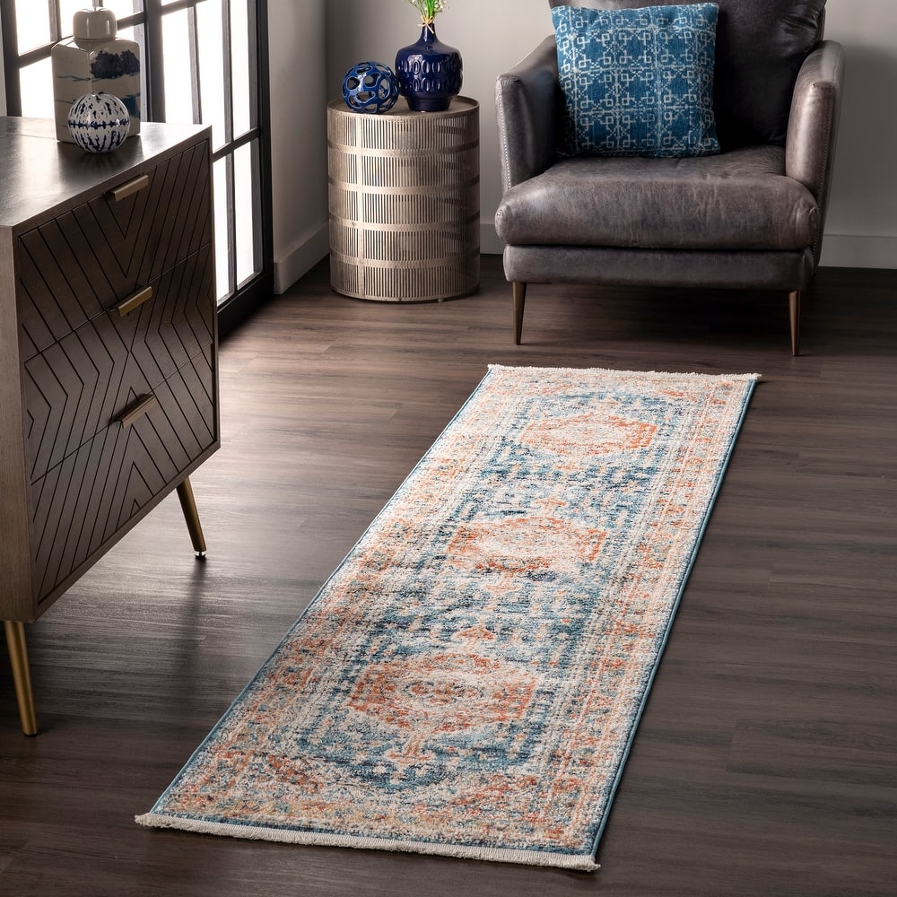 Nuloom Traditional Vintage Medallion Dominykas Area Rug