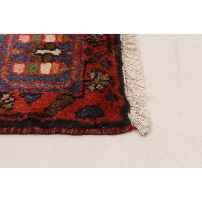 Anadol Red Rug 4'5" x 6'7" - 4'5 x 6'7