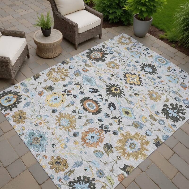 Machine Washable Indoor/ Outdoor Traditional Marci Chantille Rug