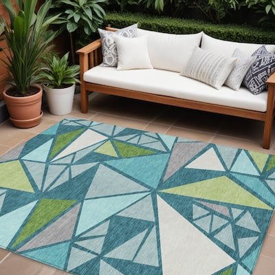 HomeRoots Geometric Transitional Rectangle Outdoor Rug