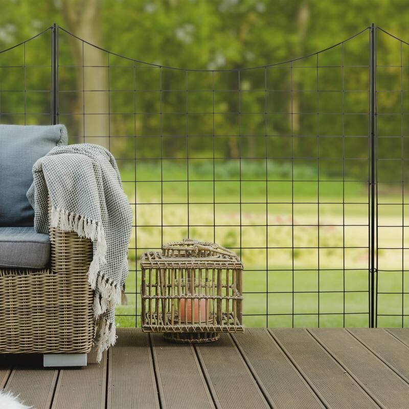 Garden Fence - 39-Inch-Tall No Dig Decorative Wire Fencing with 4 Fence Panels and 1 Locking Gate by Pure Garden (Black)