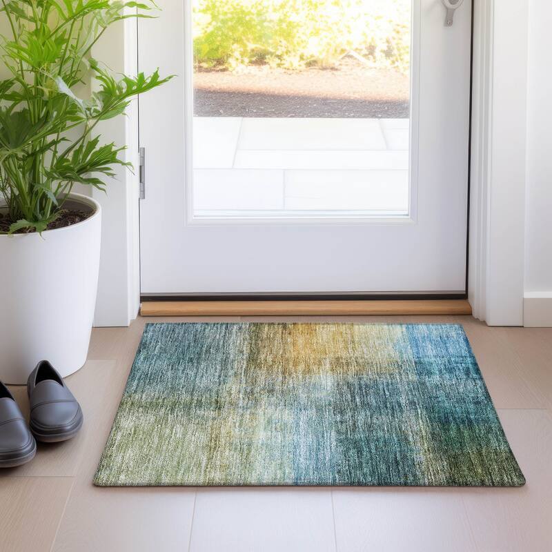 Machine Washable Indoor/ Outdoor Abstract Ombre Chantille Rug - Blue - 1'8" x 2'6"