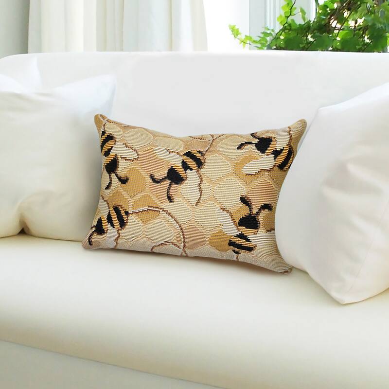 Liora Manne Marina Bee Free Indoor/Outdoor Pillow
