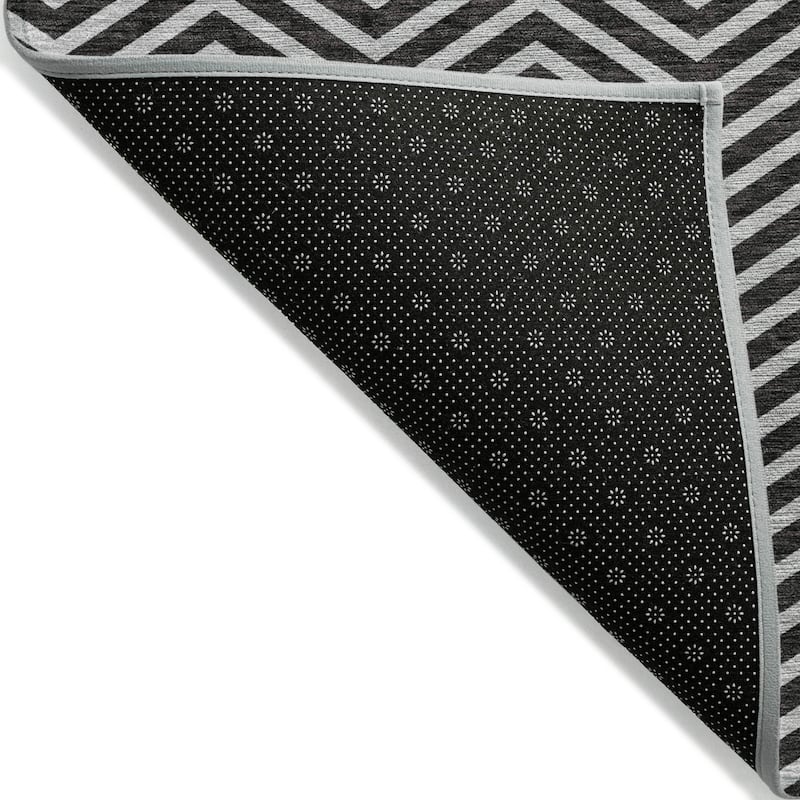 Machine Washable Indoor/ Outdoor Chantille Chevron Stripe Rug