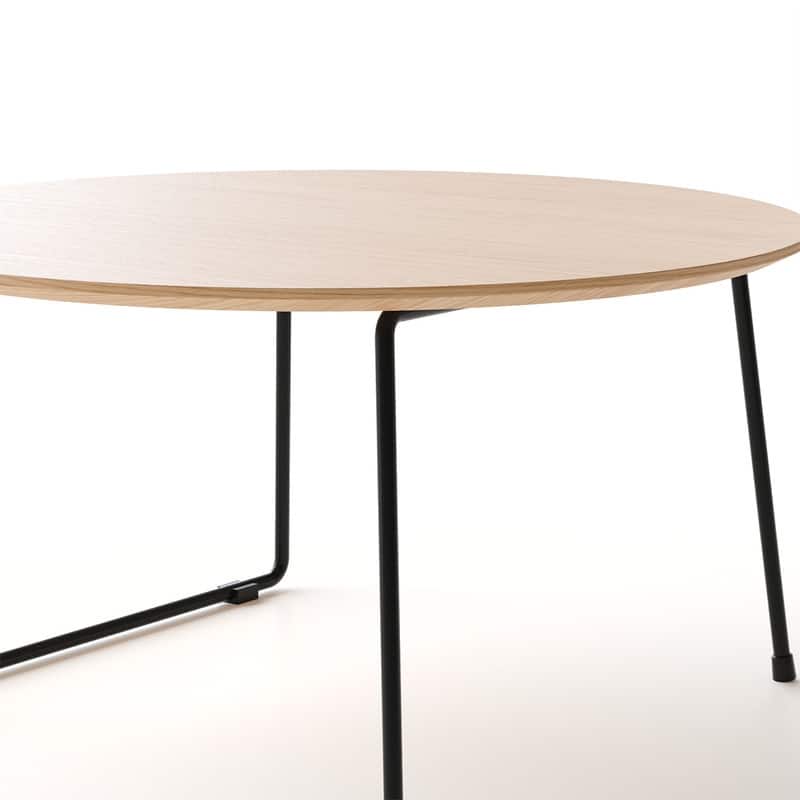 Modern Coffee Table - Minimalist Oak Veneer Centerpiece for Living Room & Small Spaces
