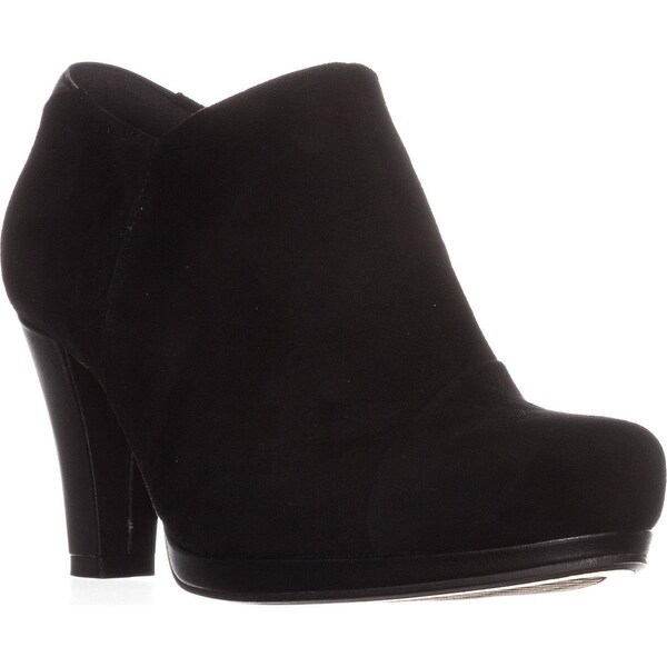 clarks chorus jingle