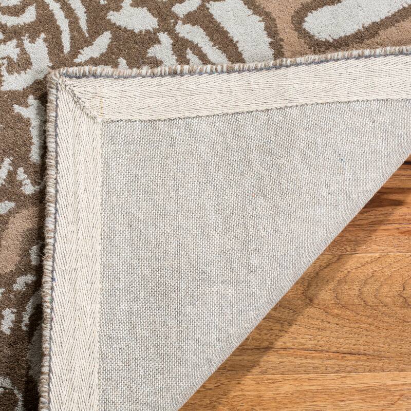 Martha Stewart by SAFAVIEH Chrysanthemum Wool Rug