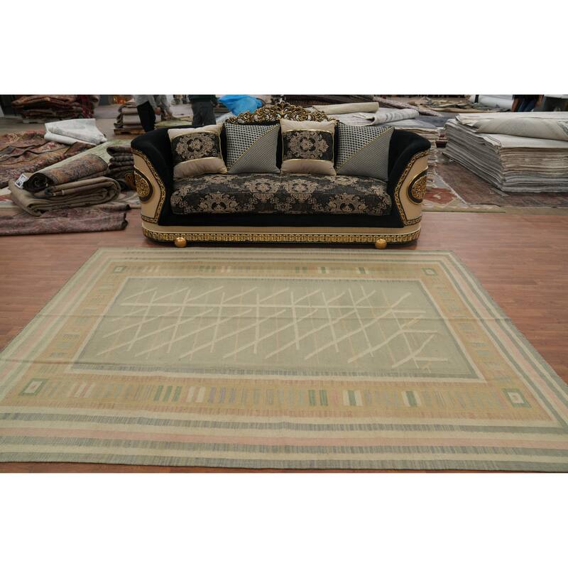 Hand Woven Southwestern Wool Grey Geometric Area Rug - 9' 9'' X 7' 0''