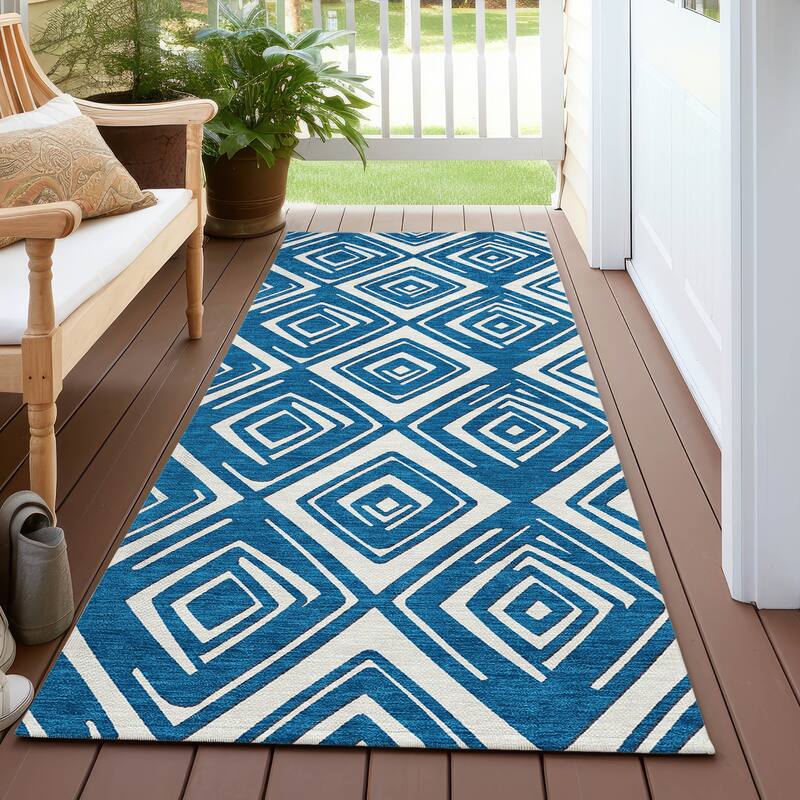 Machine Washable Indoor/ Outdoor Chantille Contemporary Diamonds Rug - Navy - 2'3" x 7'6"