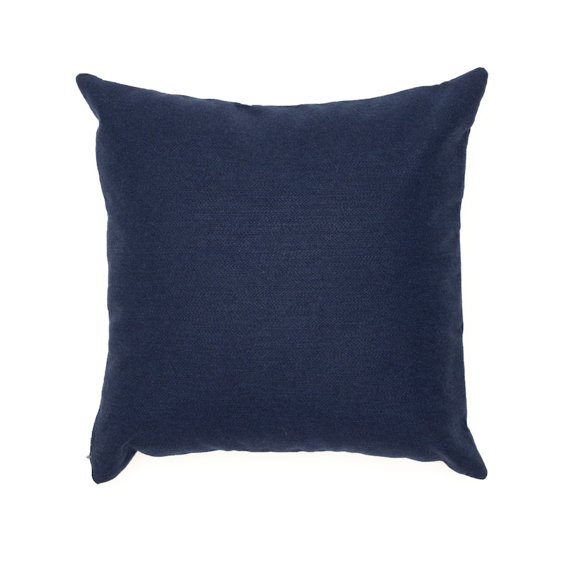 Liora Manne Visions II Ornamental Knot Indoor/Outdoor Pillow Navy 12"X20"