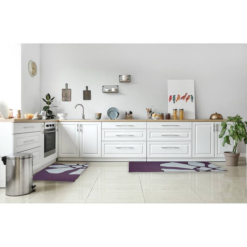 Petal Lines Spring Chenille Rug