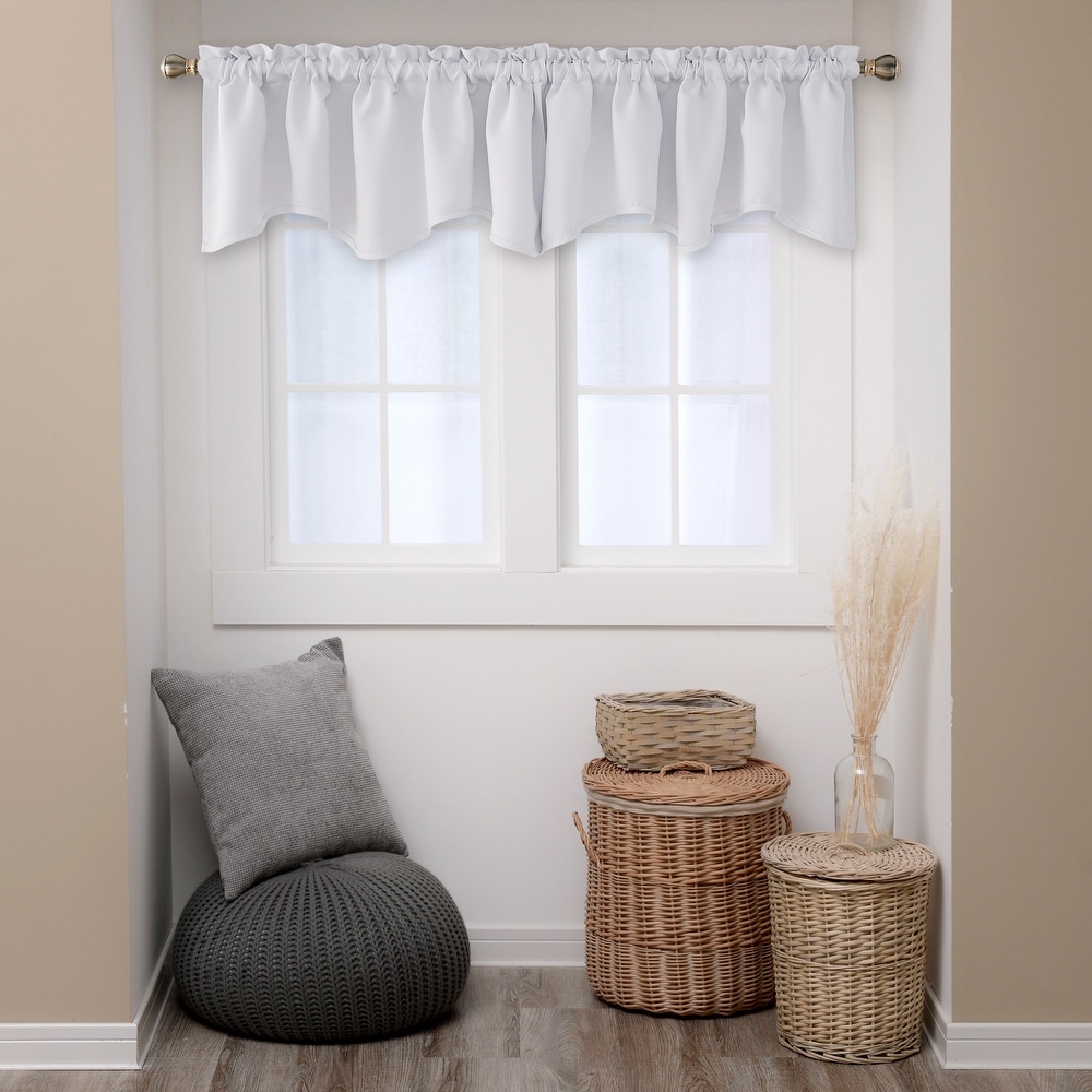 White valance 2025