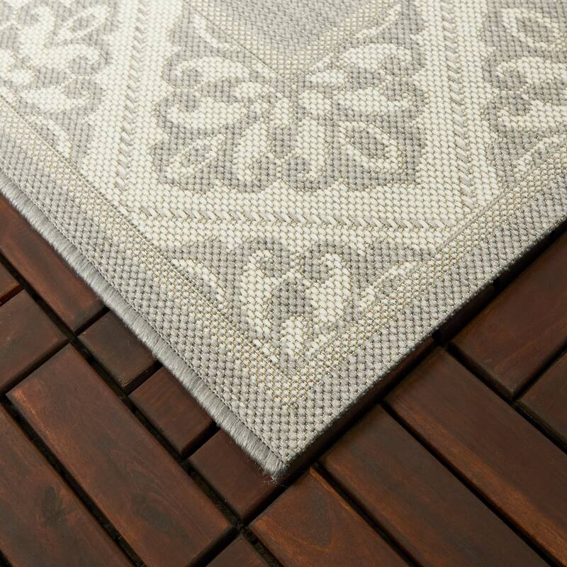 Signature Home Manor Border Indoor/Outdoor Area Rug