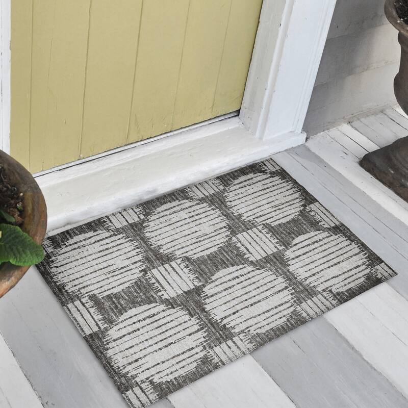 Indoor/ Outdoor Yuma Circles Washable Rug