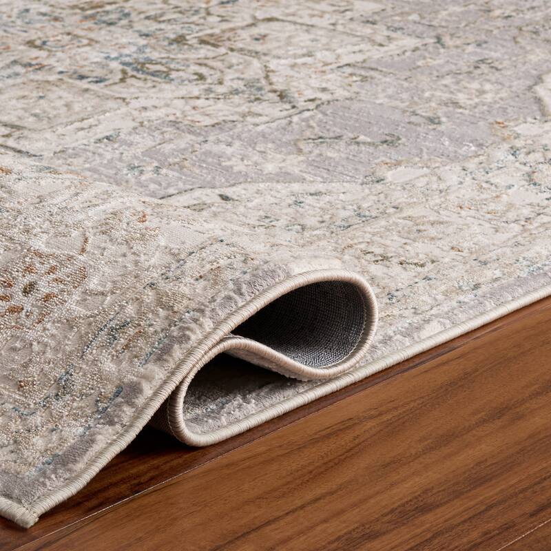 SAFAVIEH Maven Miyuki Traditional Rug