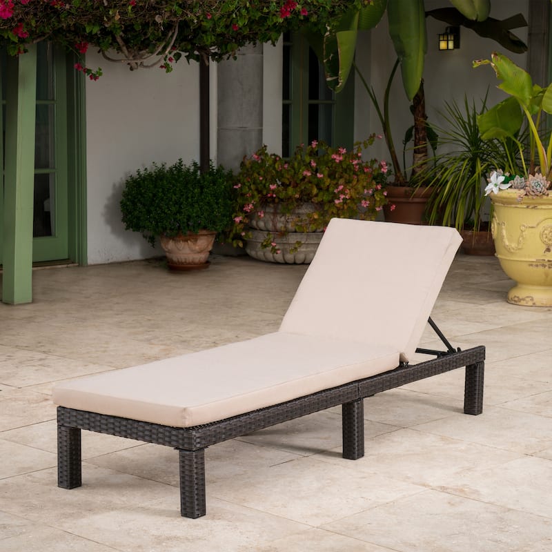 lounge chair