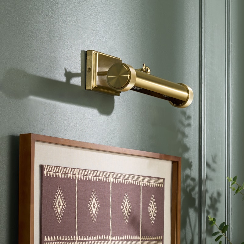 SAFAVIEH Couture Andie, 15-inch, Metal Wall Sconce - 15"W x 9"D x 5"H