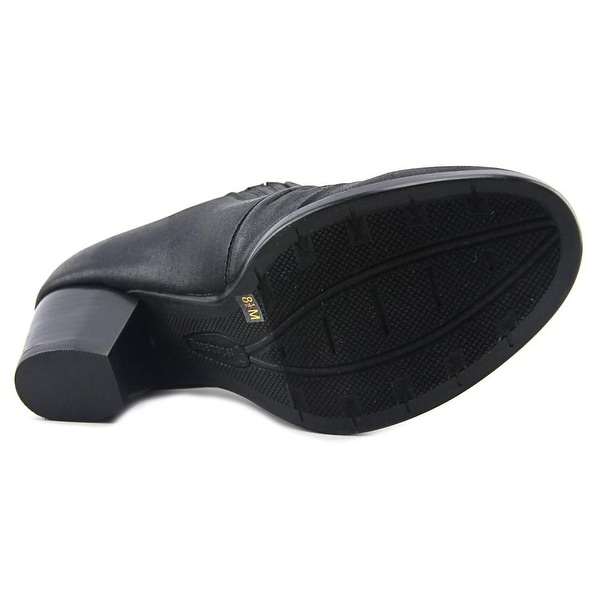 bare traps black booties