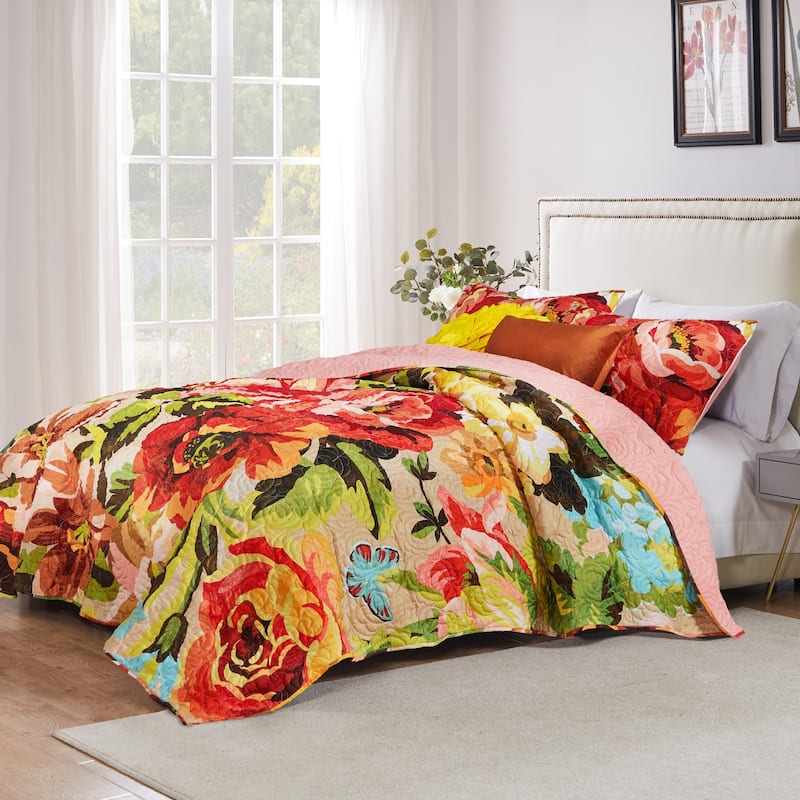 Greenland Home Fashions Senna Boho Floral Quilt and Pillow Sham Set