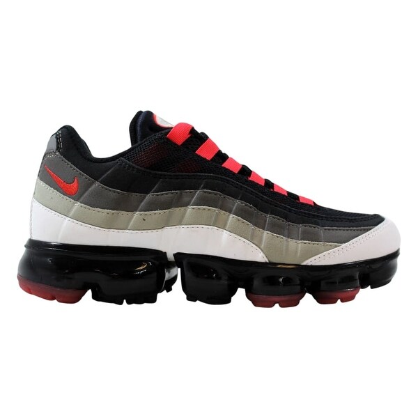 white vapormax red bottom