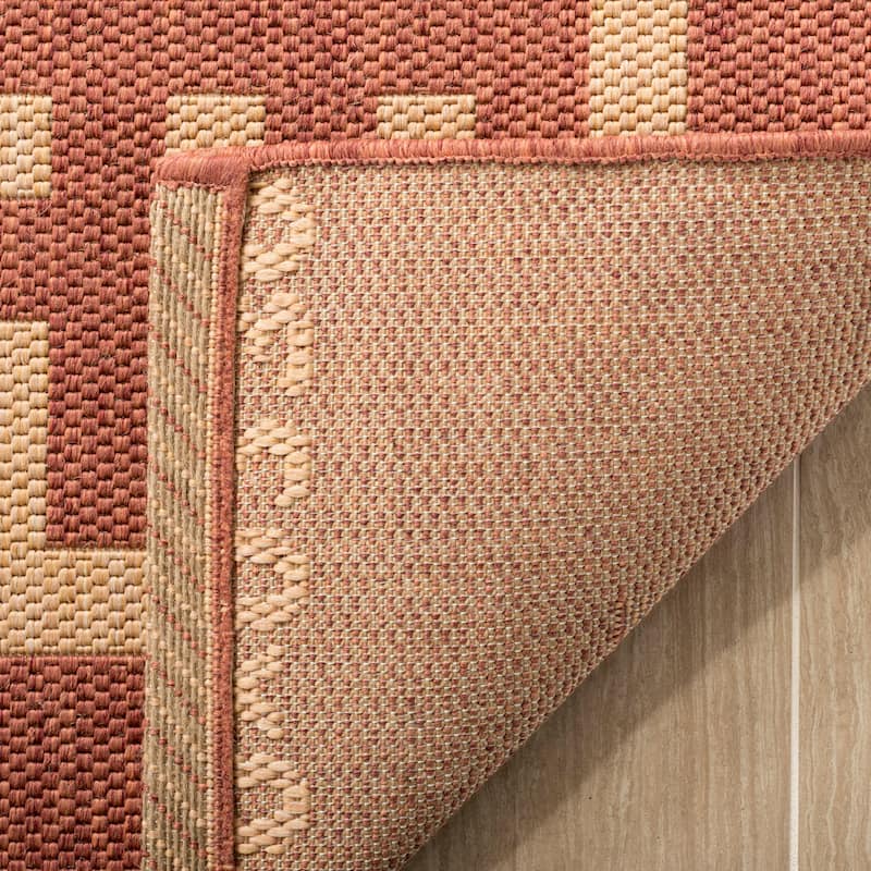 Martha Stewart by SAFAVIEH Deco Frame Indoor/ Outdoor Waterproof Rug