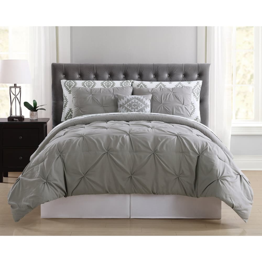 Truly Soft Pinch Pleat 8 Piece Bed in a Bag with Kilim Printed Sheets