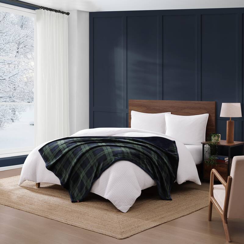 Tommy Hilfiger Iconic Reversible Throw Blanket