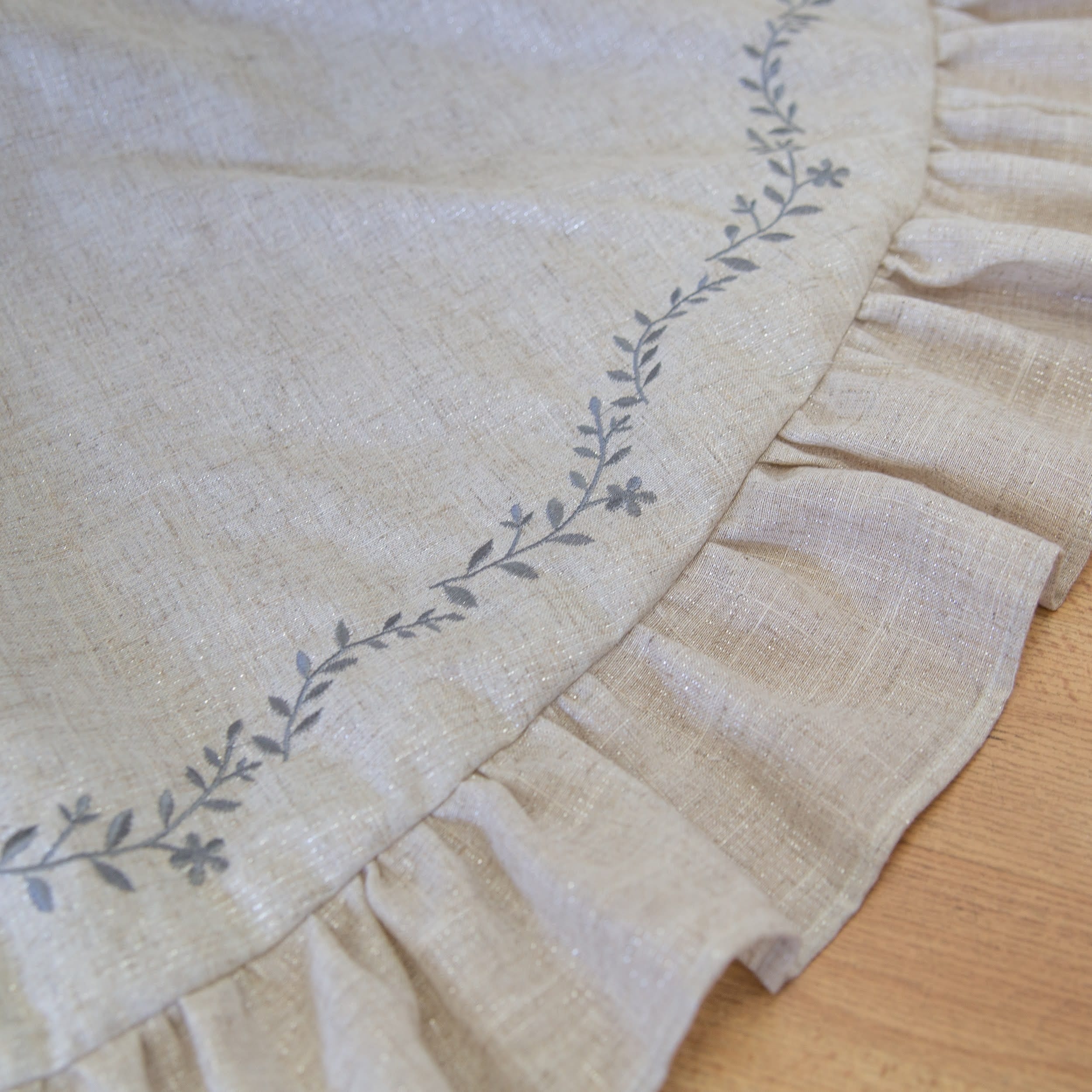 Kalen Polyester with Embroidery 56" round Christmas Tree Skirt - Bed Bath & Beyond - 32086084