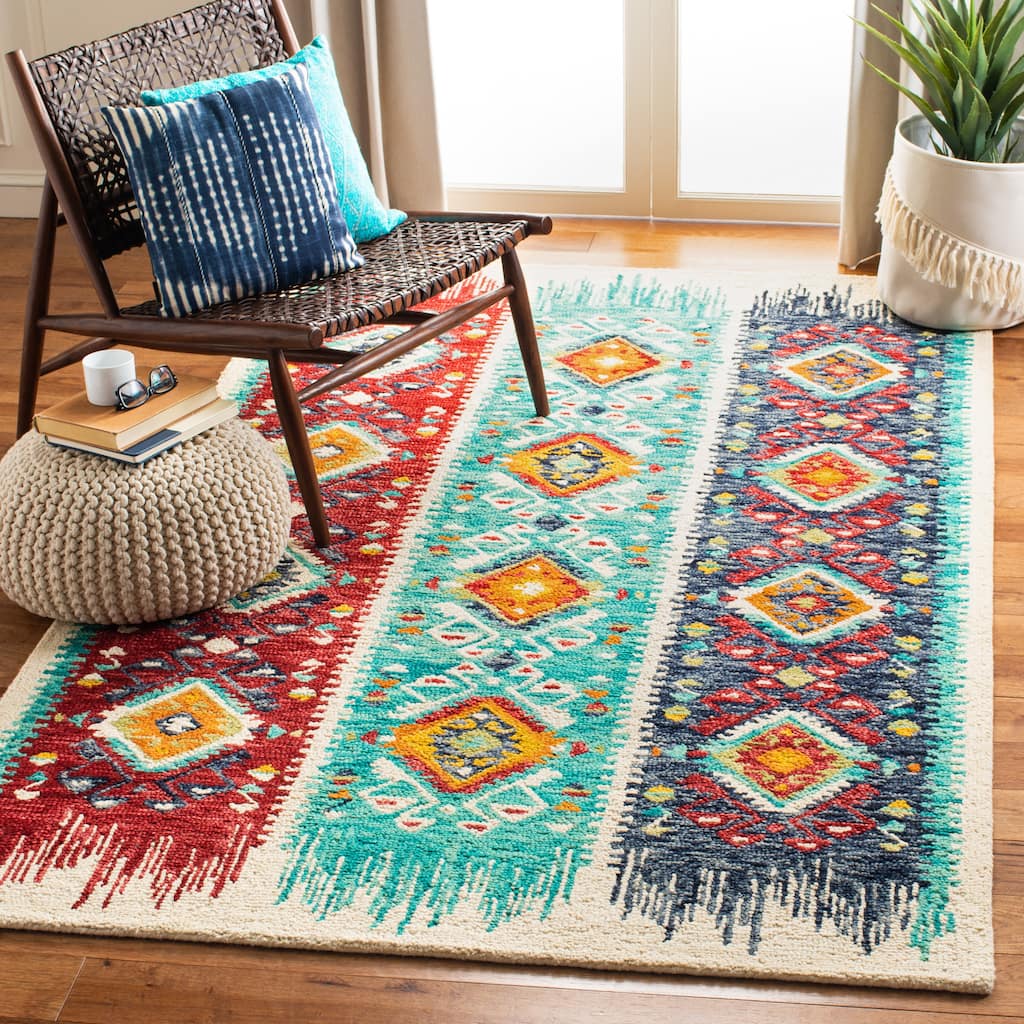 SAFAVIEH Handmade Aspen Canser Boho Tribal Wool Rug