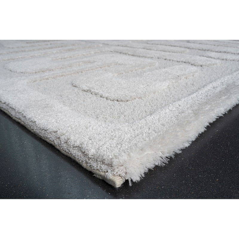Lillian Ivory and White Recycled Polyester Area Rug - 9' x 12'