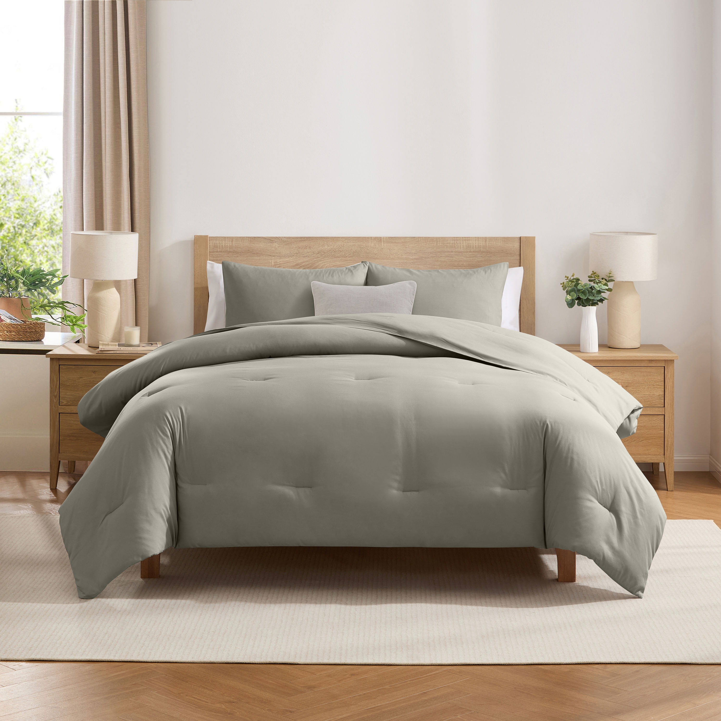 Empyrean Modern Reversible Comforter