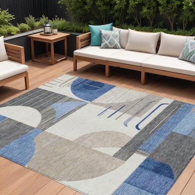 HomeRoots Geometric Modern Rectangle Outdoor Rug