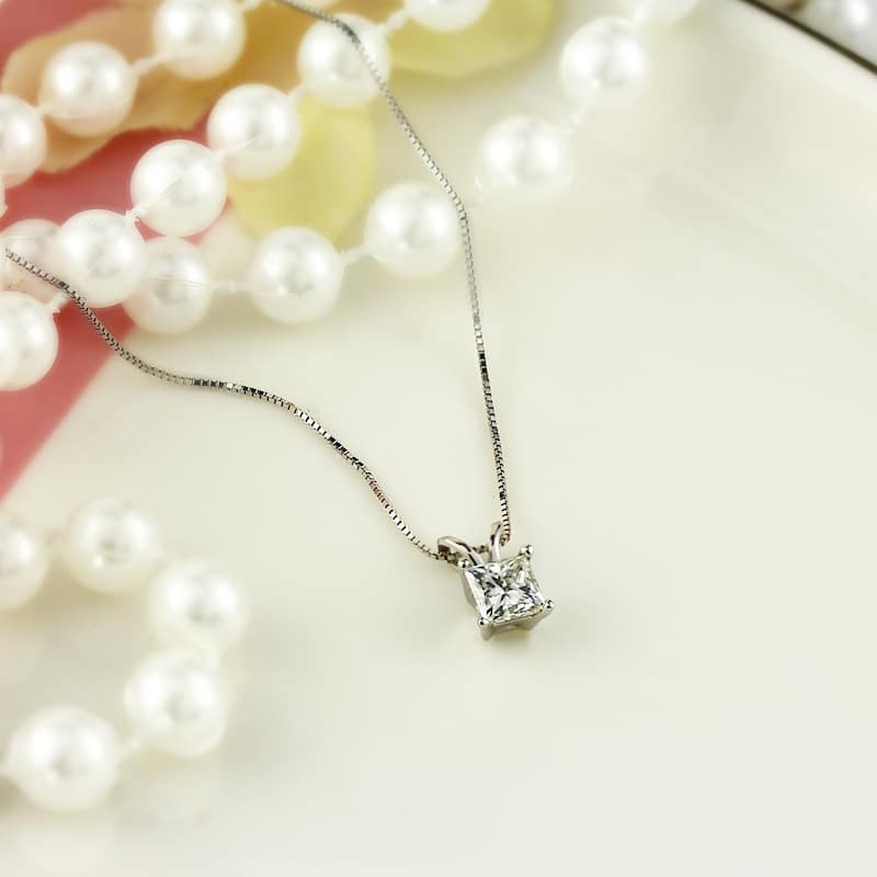 Auriya 14k Gold 1/2ctw Princess-cut Solitaire Diamond Necklace (I-J, I1-I2)