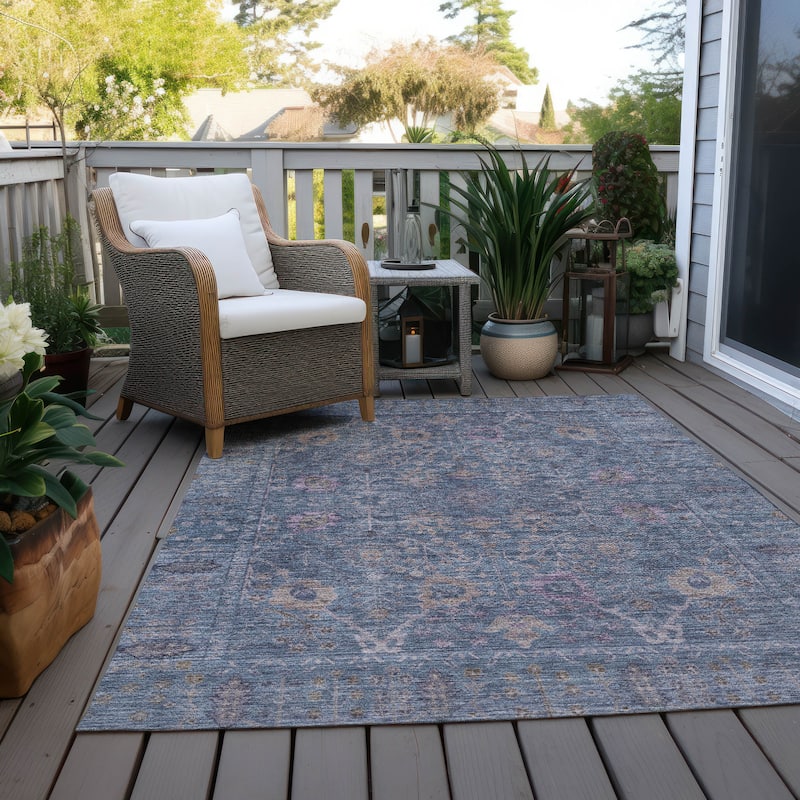 Machine Washable Indoor/ Outdoor Vintage Traditional Chantille Rug