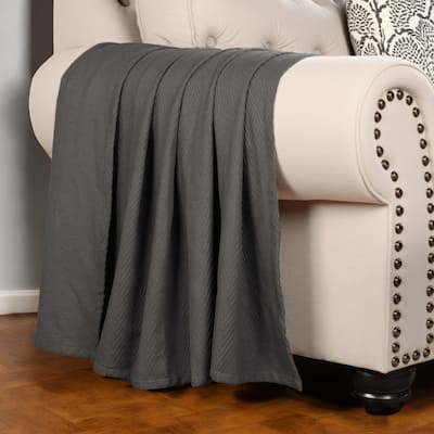 HomeRoots 50" X 60" Charcoal Cotton Woven Chevron Throw Blanket