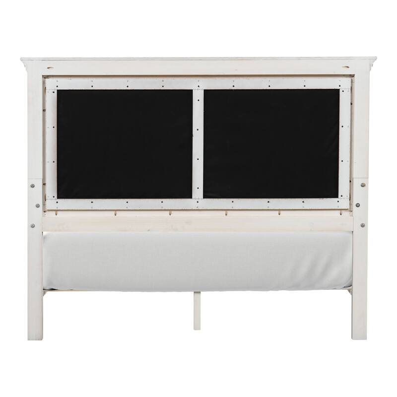 Furniture of America Eleanor 3-Piece Weathered Grey Solid Wood Panel Bedroom Set with Dentil Molding