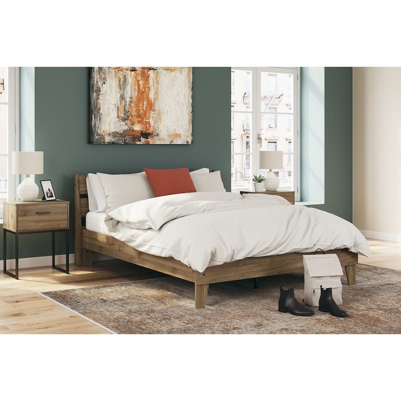 Signature Design by Ashley Deanlow Brown Platform Panel Bed - Queen