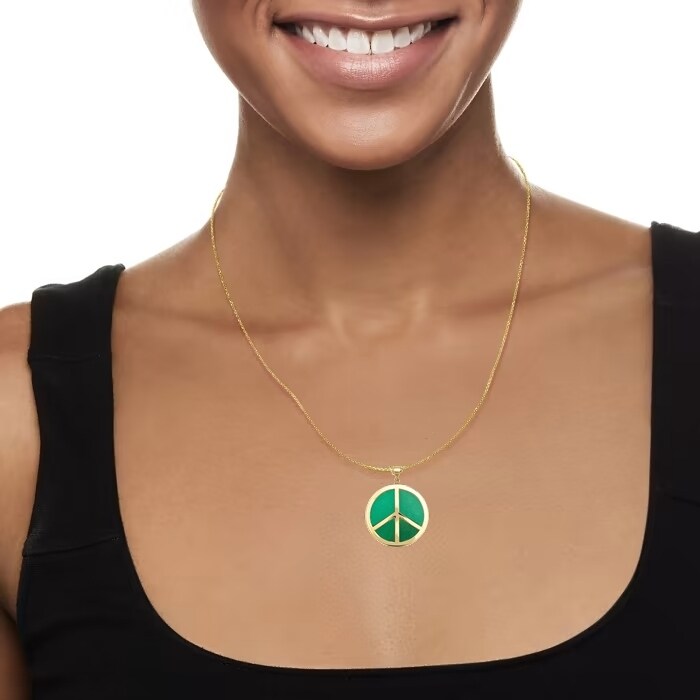 Curata 14k Yellow Gold 28x20mm Green Jade or Black Onyx Peace Sign