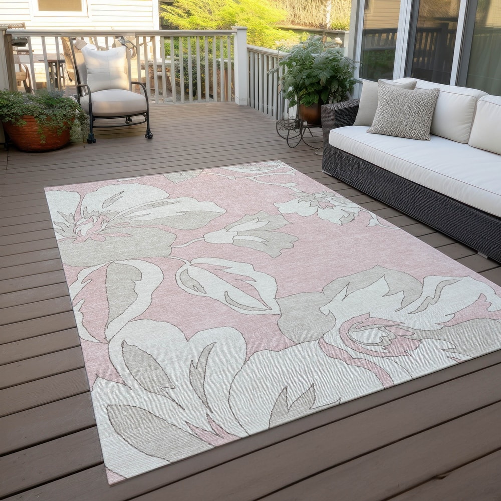Machine Washable Indoor/ Outdoor Chantille Floral Contemporary Rug